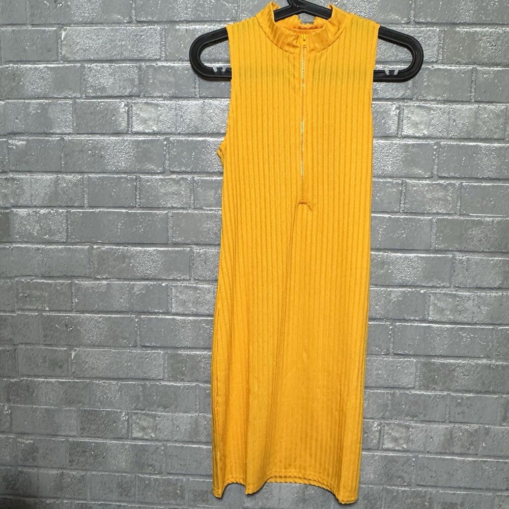 NWOT Unbranded Womens XXL Yellow Ribbed Sleeveless Mock Neck Zip Bodycon Dress